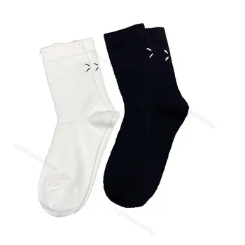 Maison Margiela Чорапи Дамски Модни Нови MM6 Дамски Чорапи с Логото на Средна дължина на Чорапи Harajuku Отношение Скейтборд Трикотажни Ежедневни Спортни